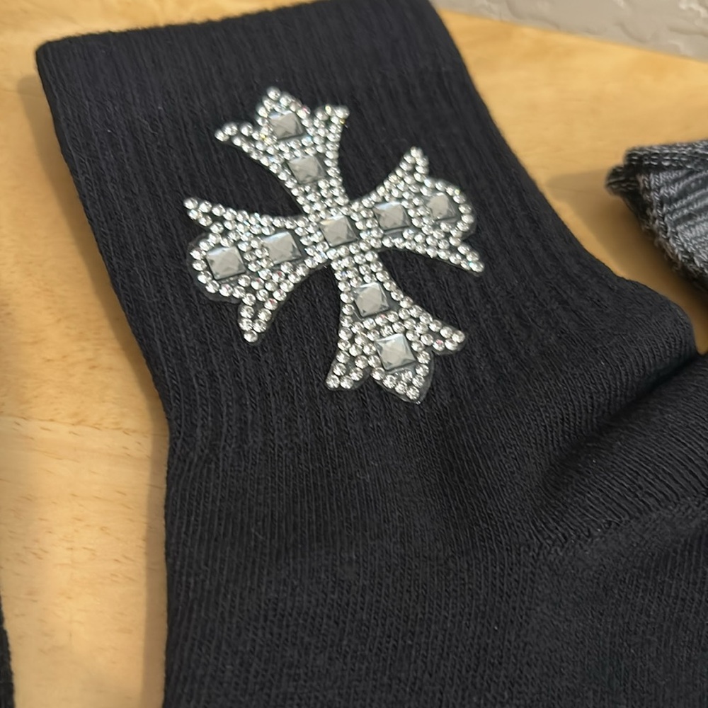 Hot Topic Socks Bundle (4 pairs) - Picture 4 of 16